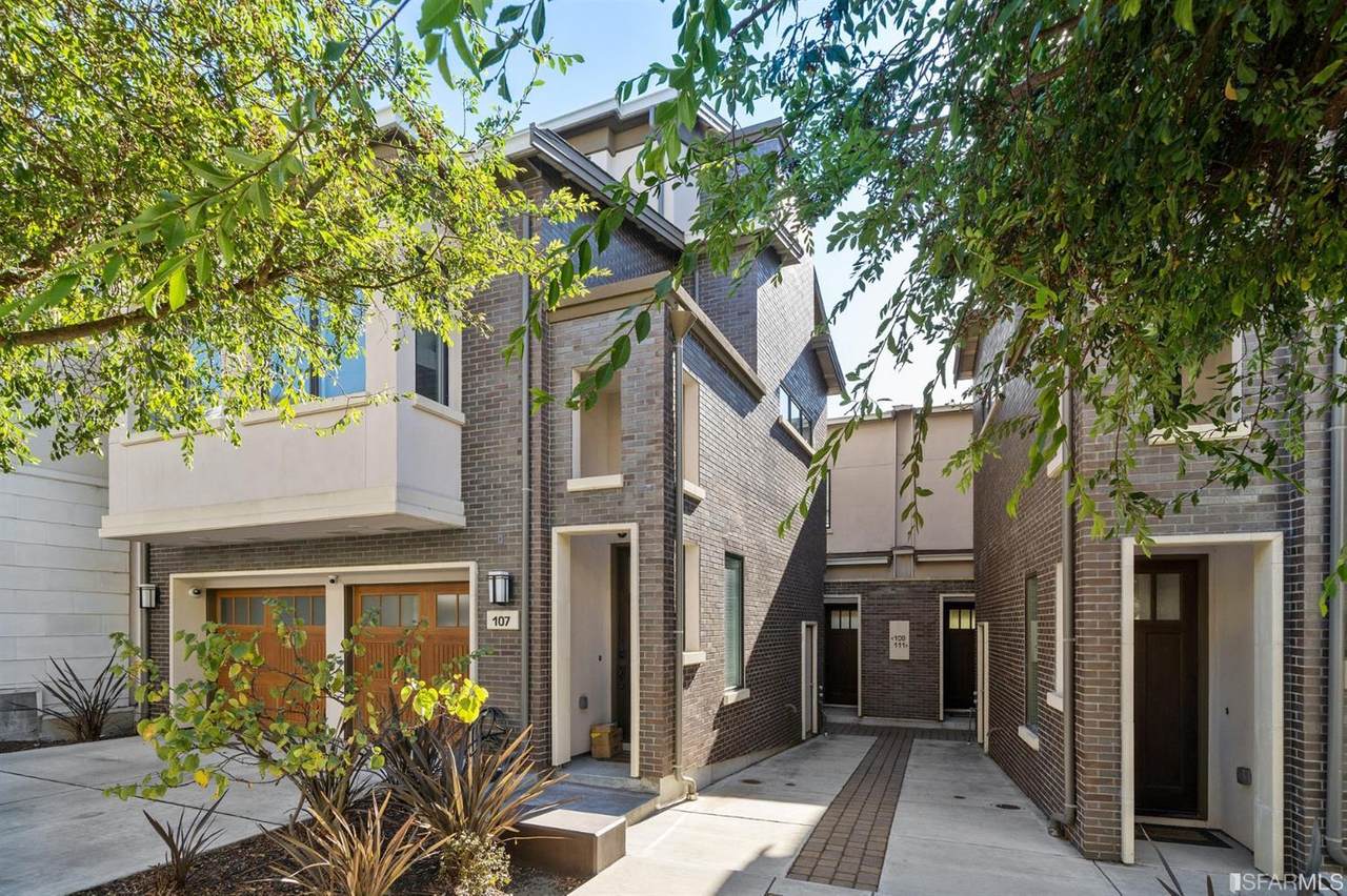 109 Summit Way - Photo 1