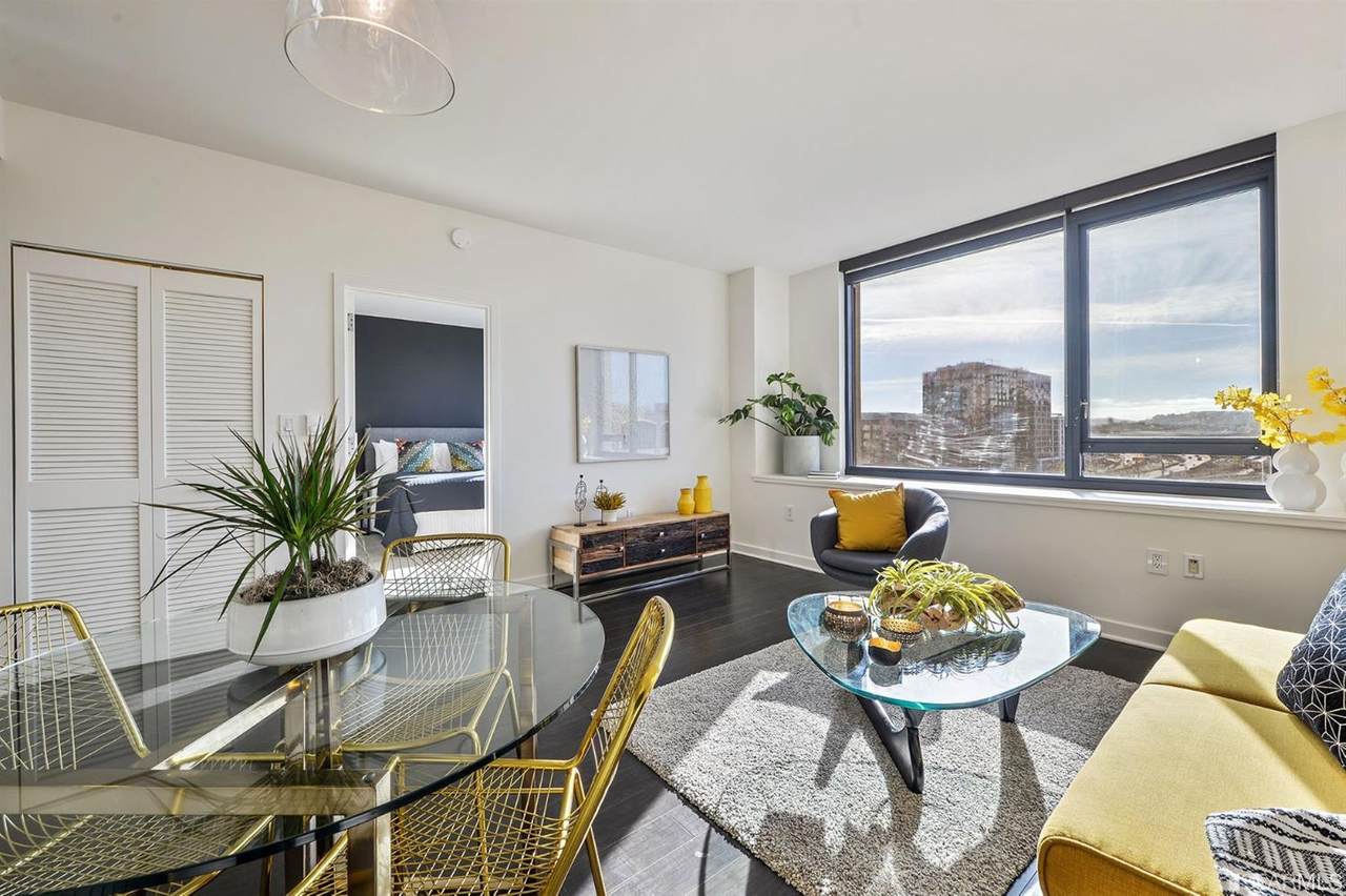 260 King Street - Photo 1