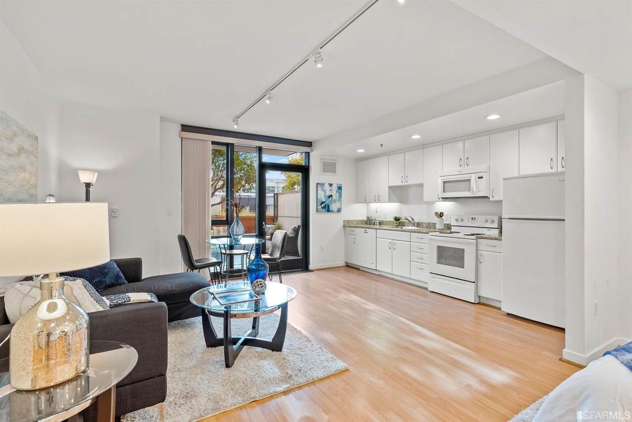 260 King Street - Photo 1