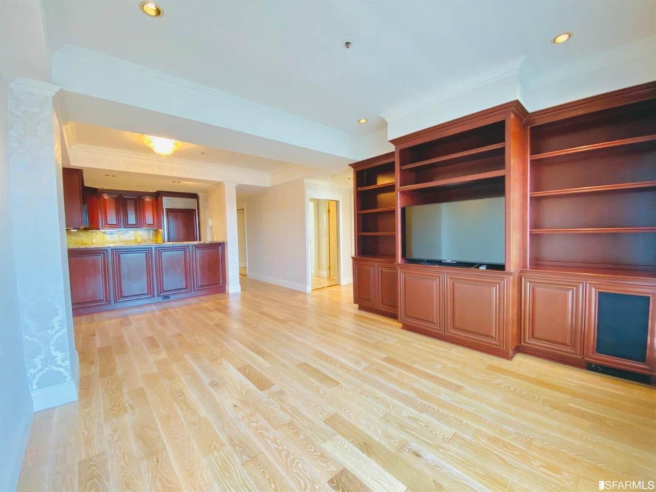 601 Van Ness Avenue - Photo 1