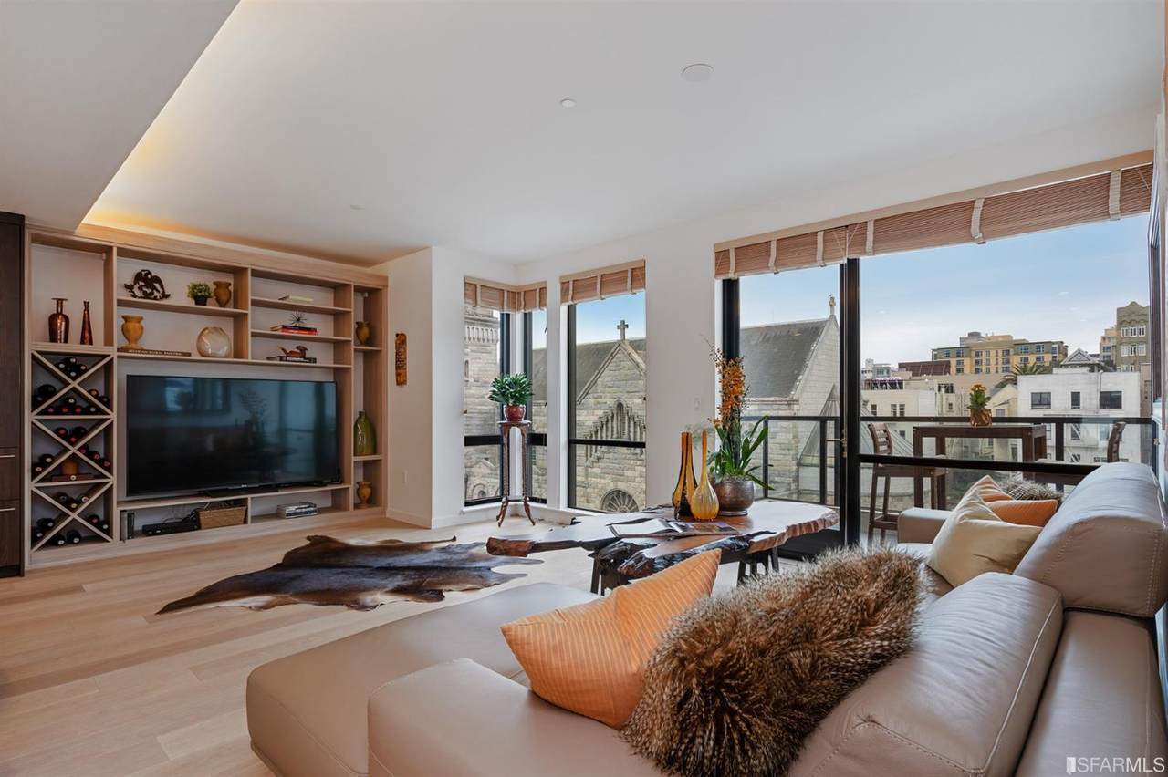 1650 Broadway - Photo 1