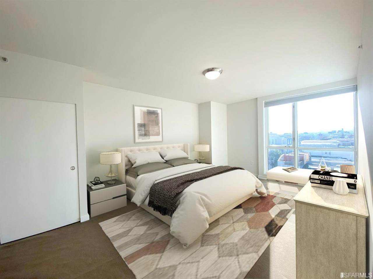 555 4th Street - Photo 1