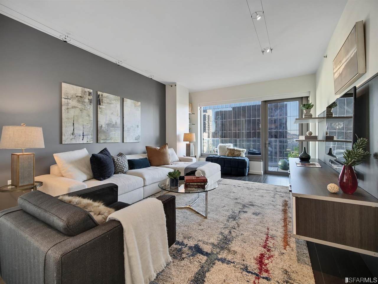 1 Hawthorne Street - Photo 1