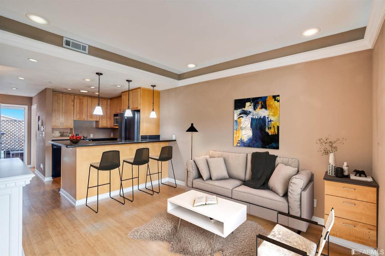 400 Alemany Boulevard - Photo 1