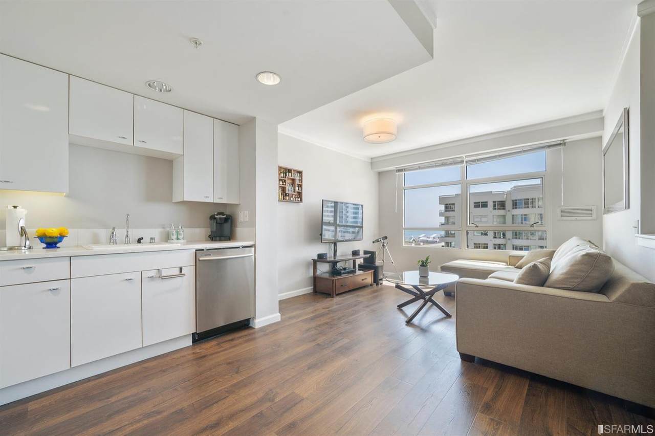 403 Main Street - Photo 1
