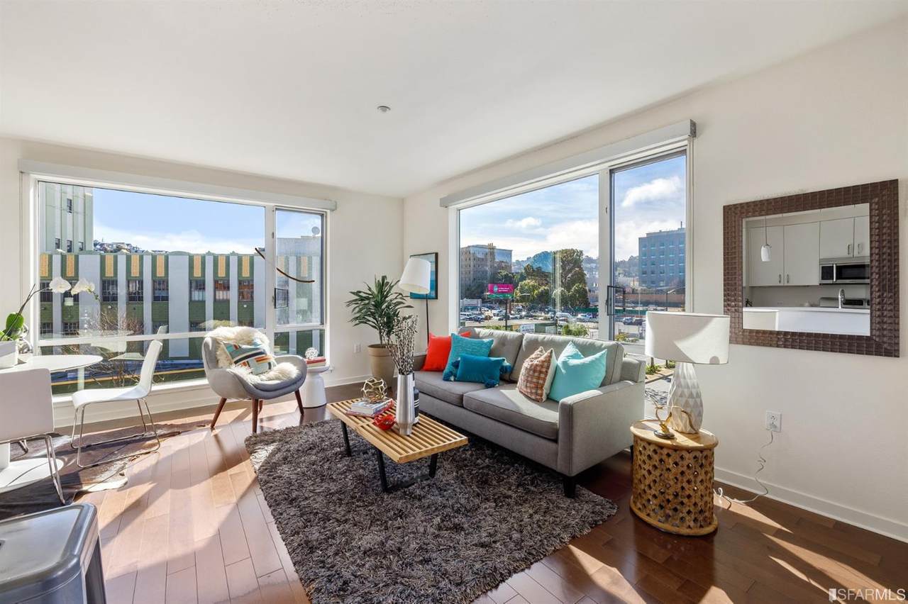 555 Bartlett Street - Photo 1