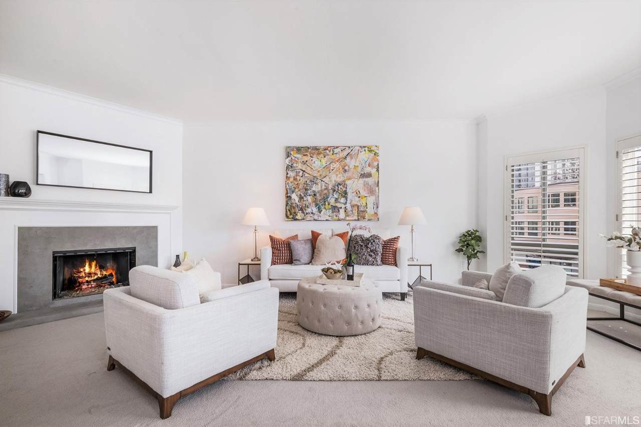 1332 Chestnut Street - Photo 1