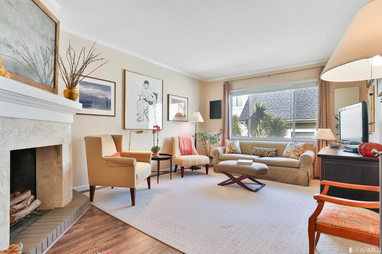 2101 Baker Street - Photo 1