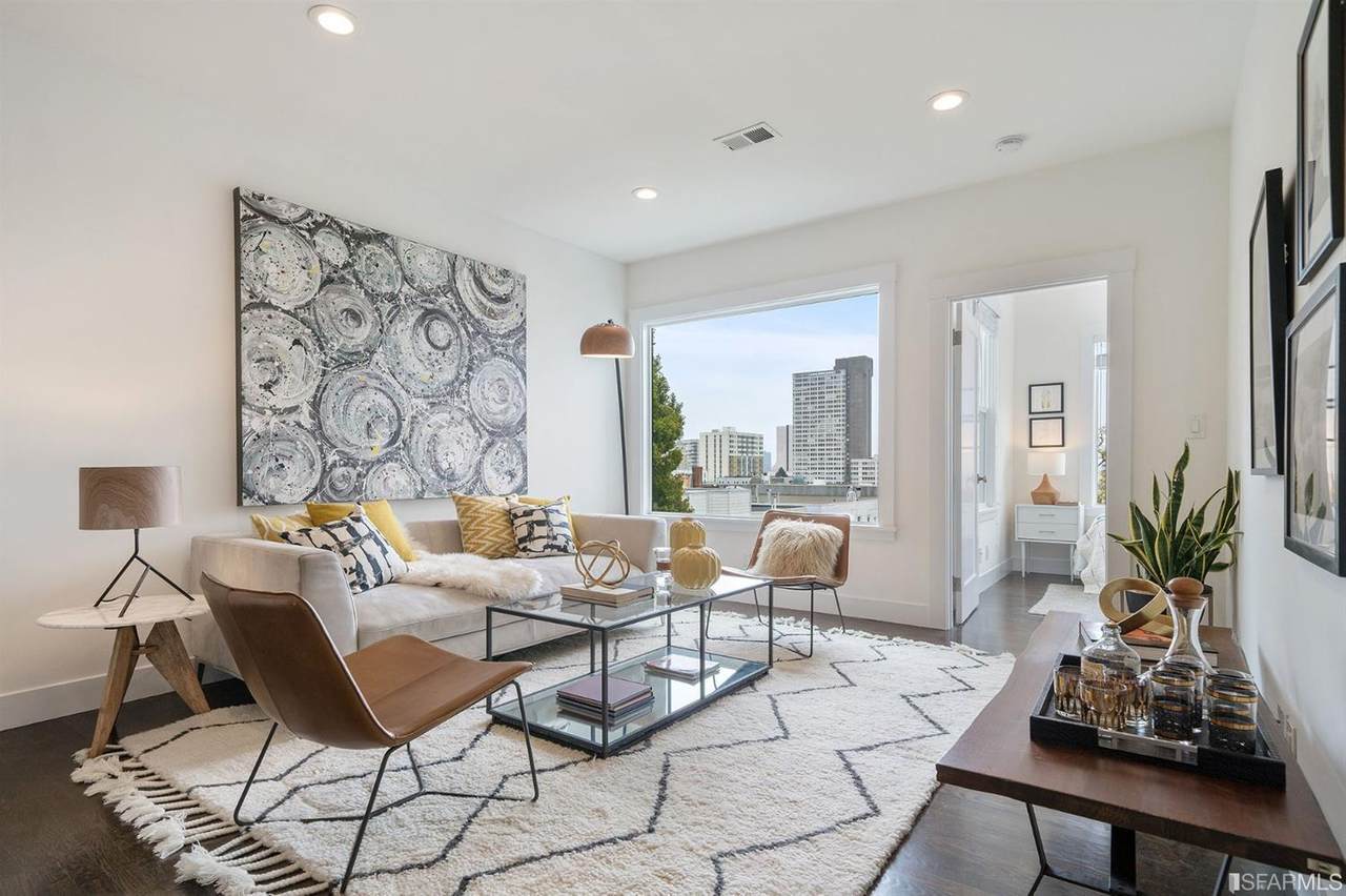 2135 California Street - Photo 1