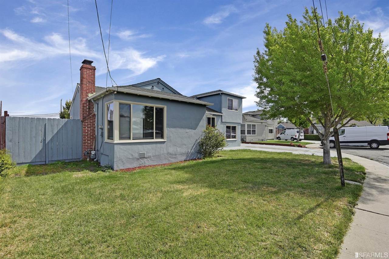 1552 Rake Court - Photo 1
