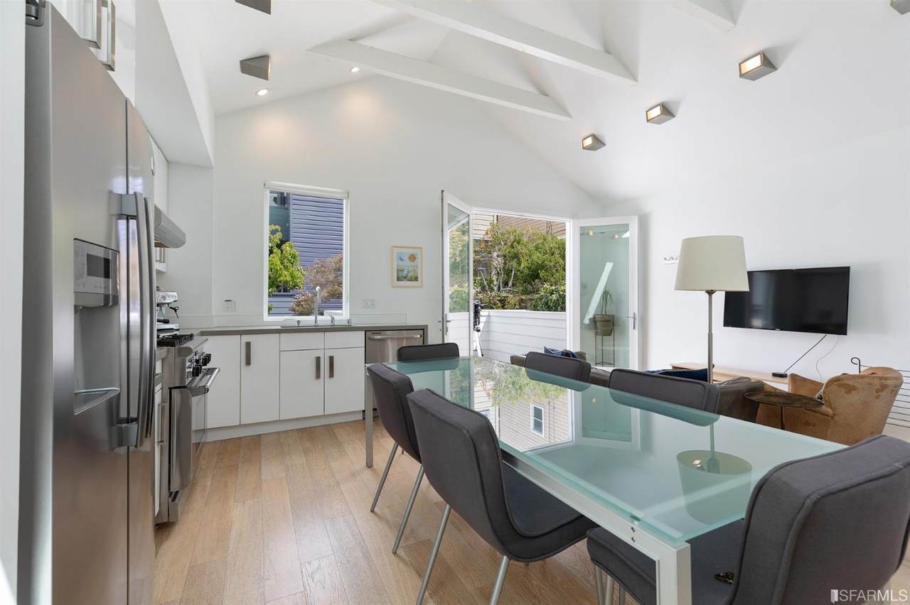 530 Noe Street - Photo 1