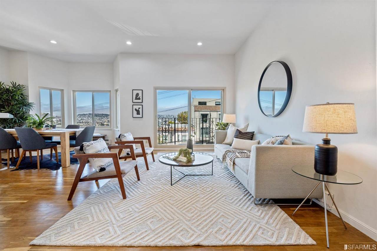 1087 De Haro Street - Photo 1