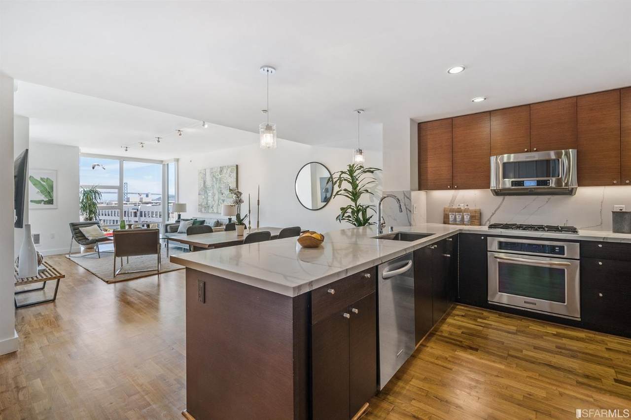 325 China Basin Street - Photo 1