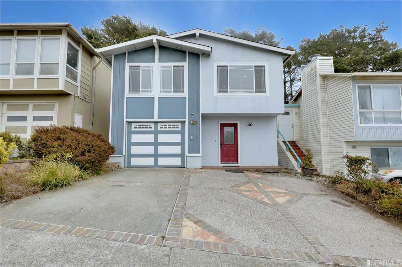 1077 Skyline Drive - Photo 1