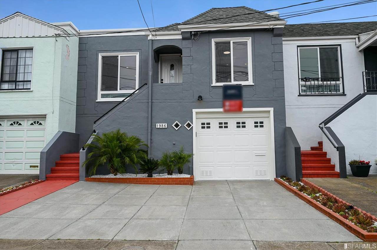 1986 34th Avenue - Photo 1