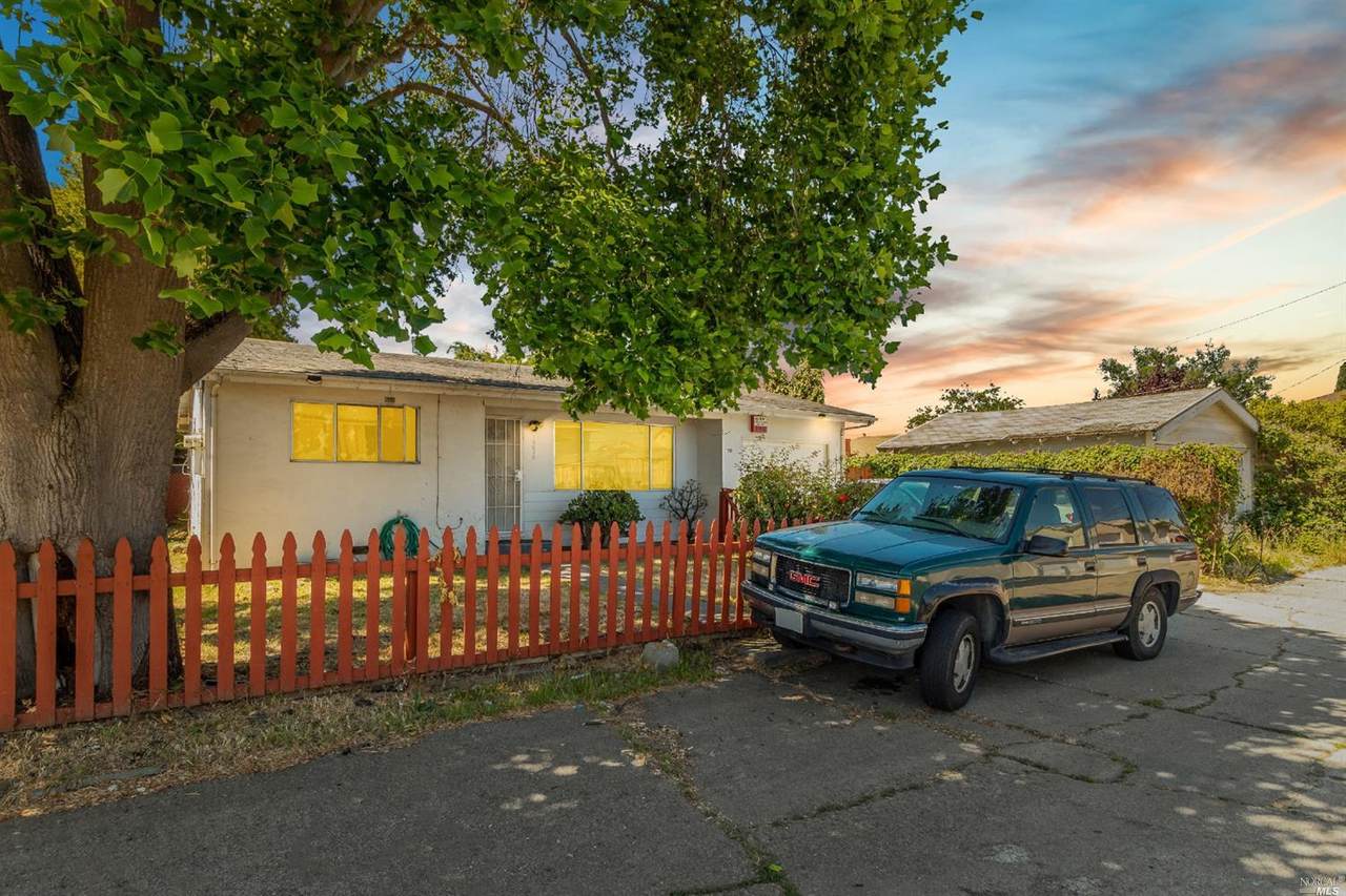 1236 York Street - Photo 1