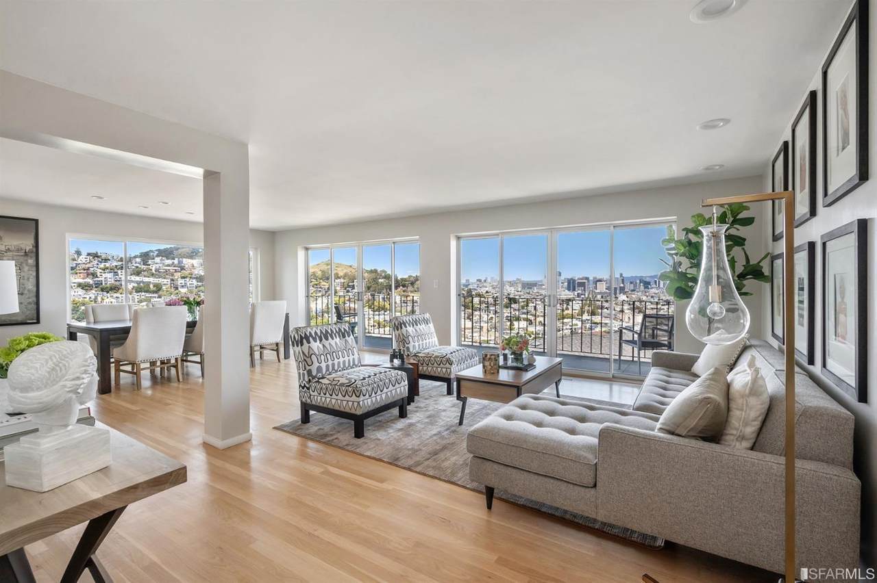 180 Corwin Street - Photo 1