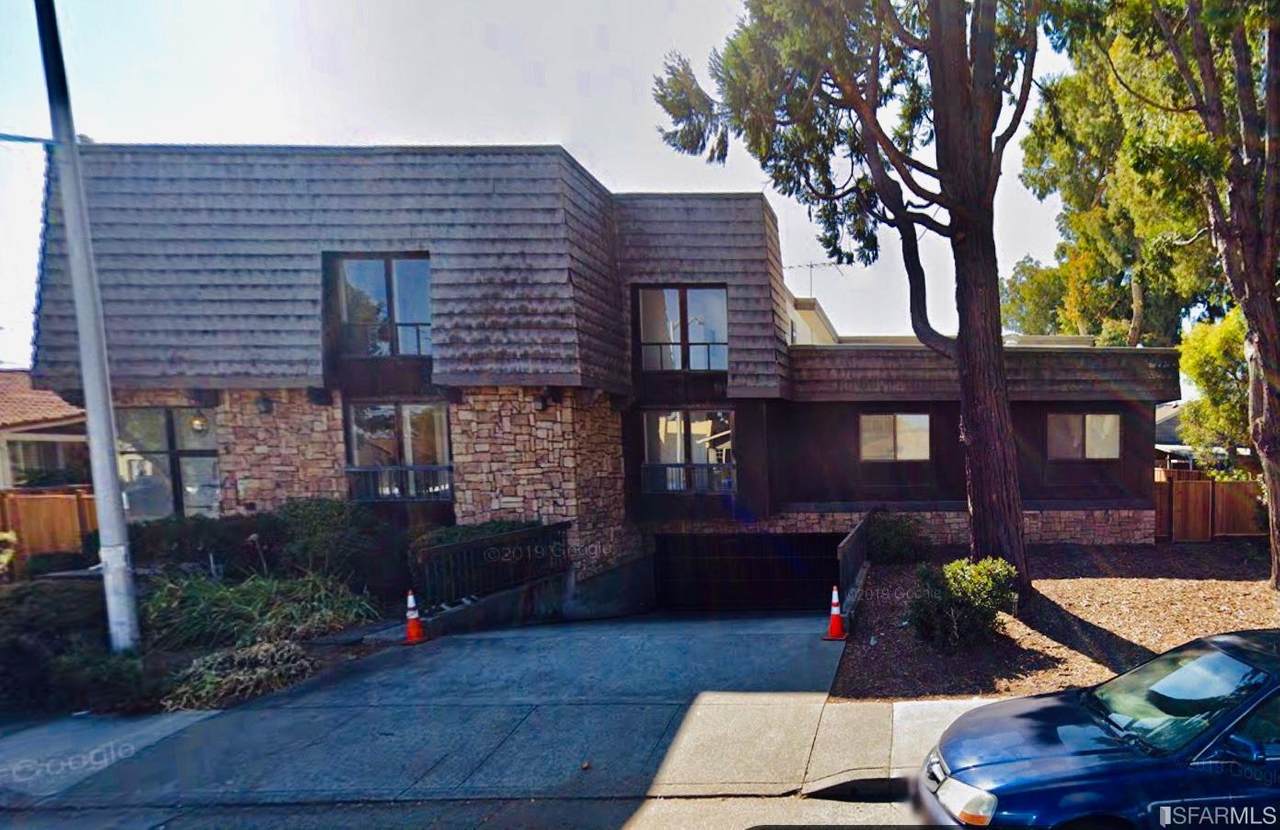 622 Delaware Street - Photo 1
