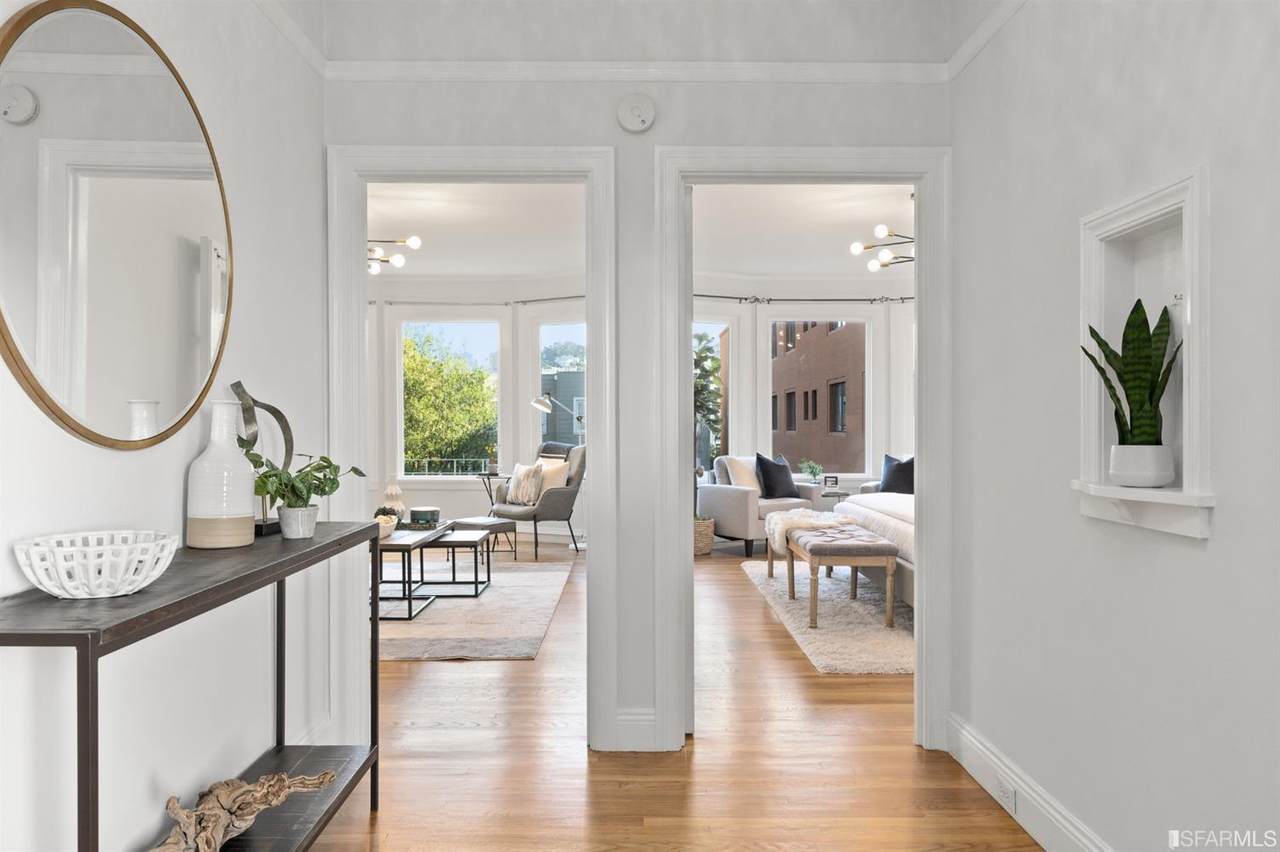 1435 Bay Street - Photo 1