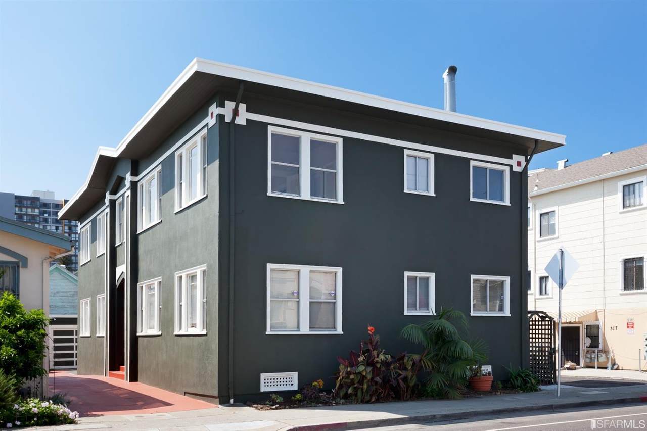 323 15 Street - Photo 1