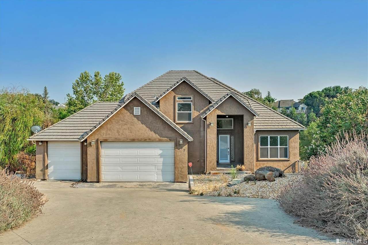 587 Brookline Court - Photo 1