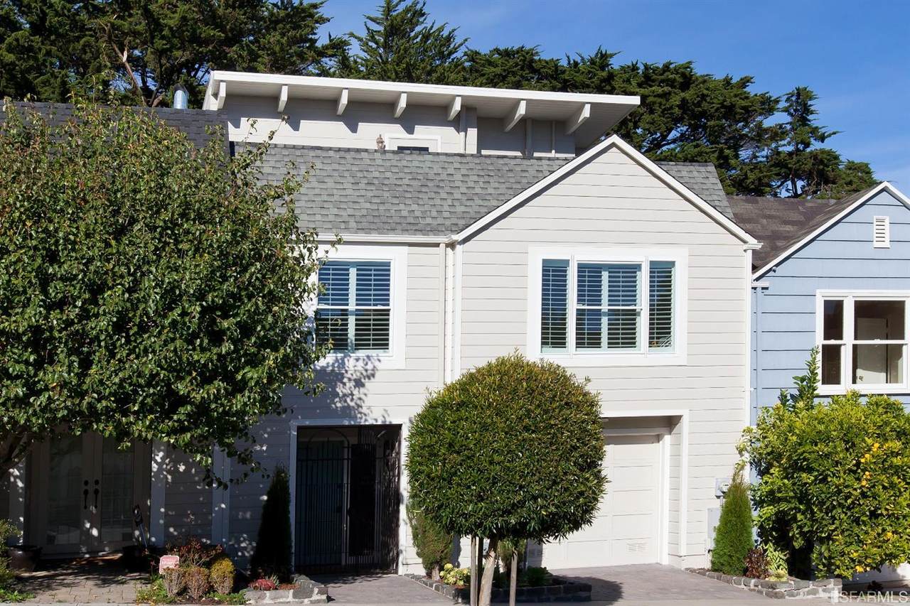 822 Duncan Street - Photo 1