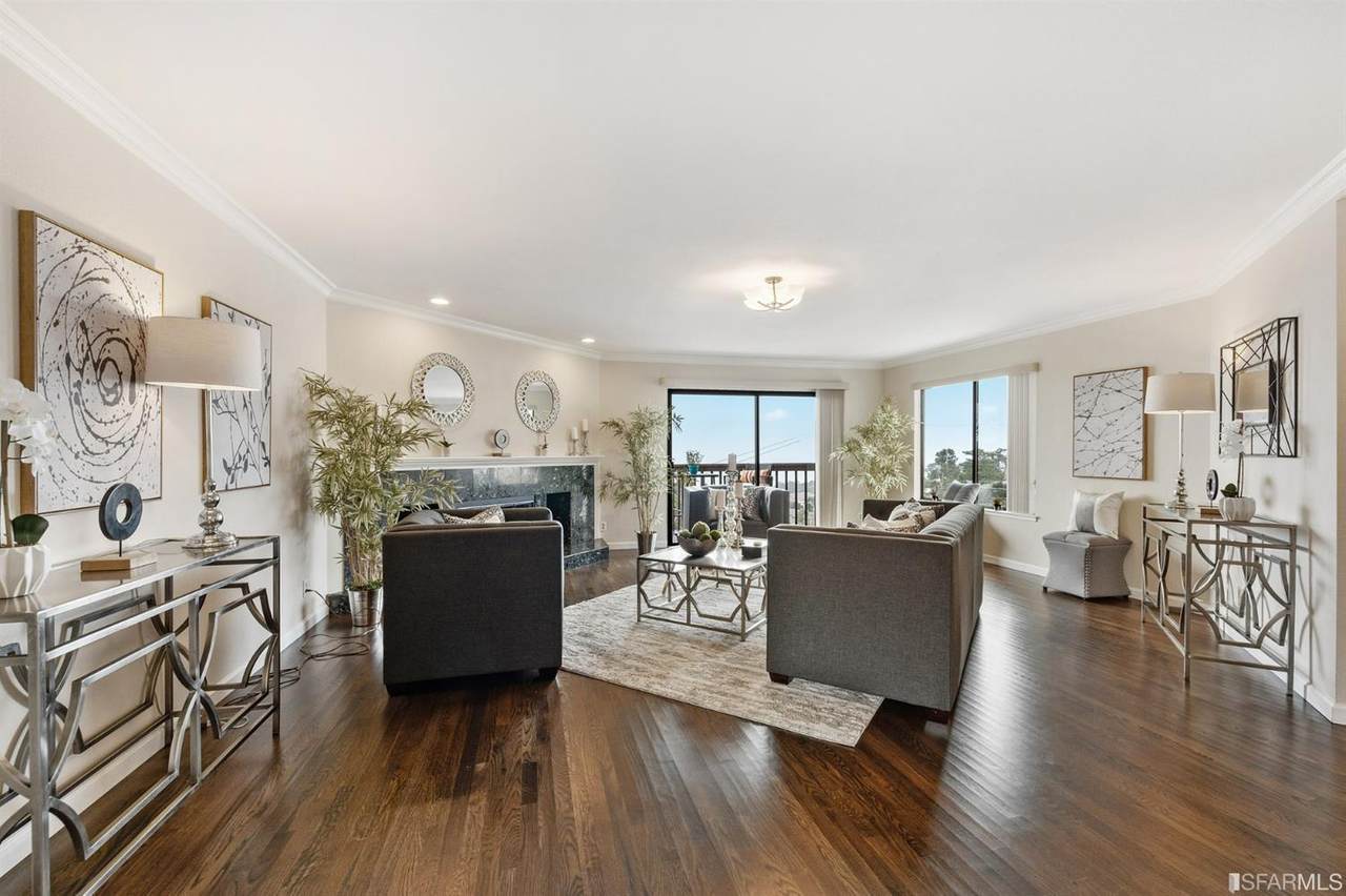 451 Farallon Avenue - Photo 1