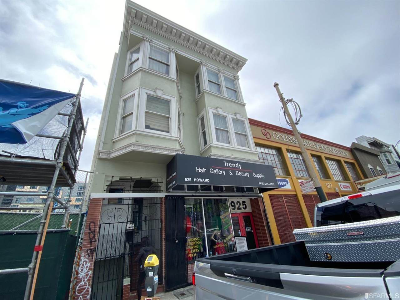 925 Howard Street - Photo 1