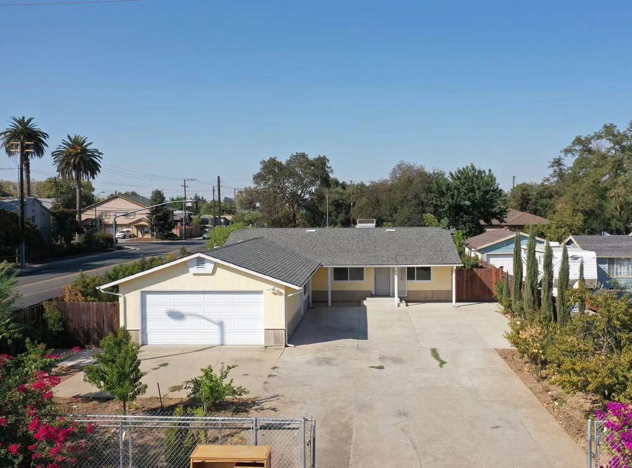 401 Kesner Avenue - Photo 1