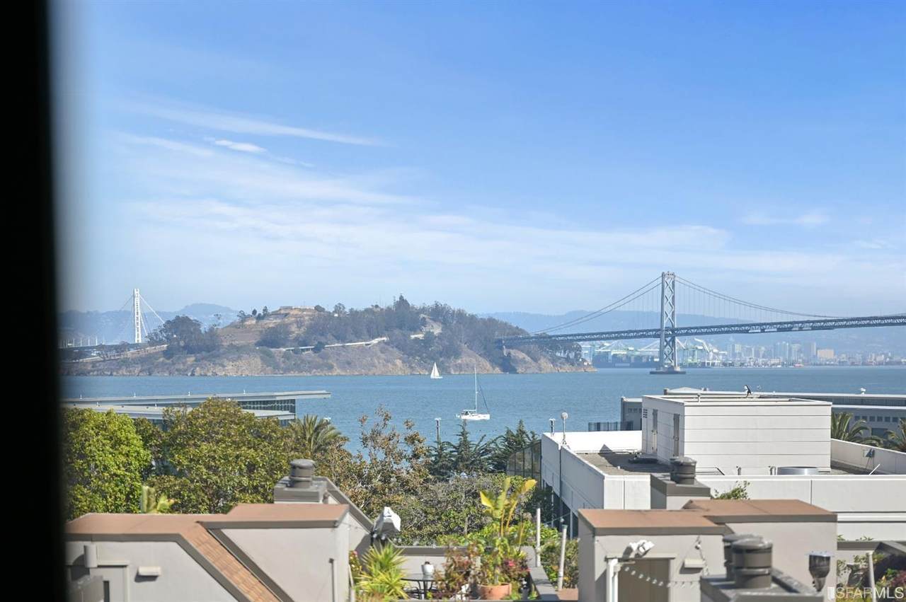 150 Lombard Street - Photo 1