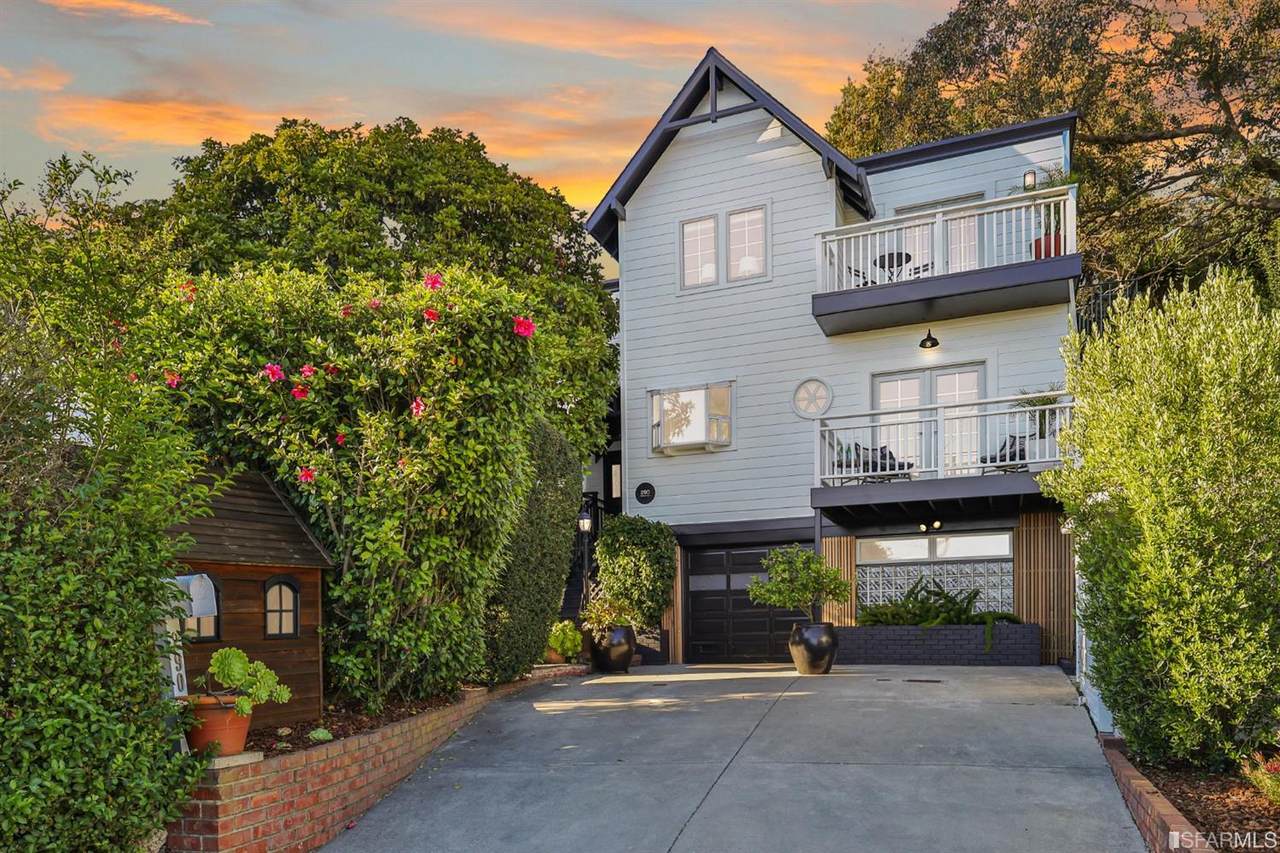 290 Melrose Avenue - Photo 1