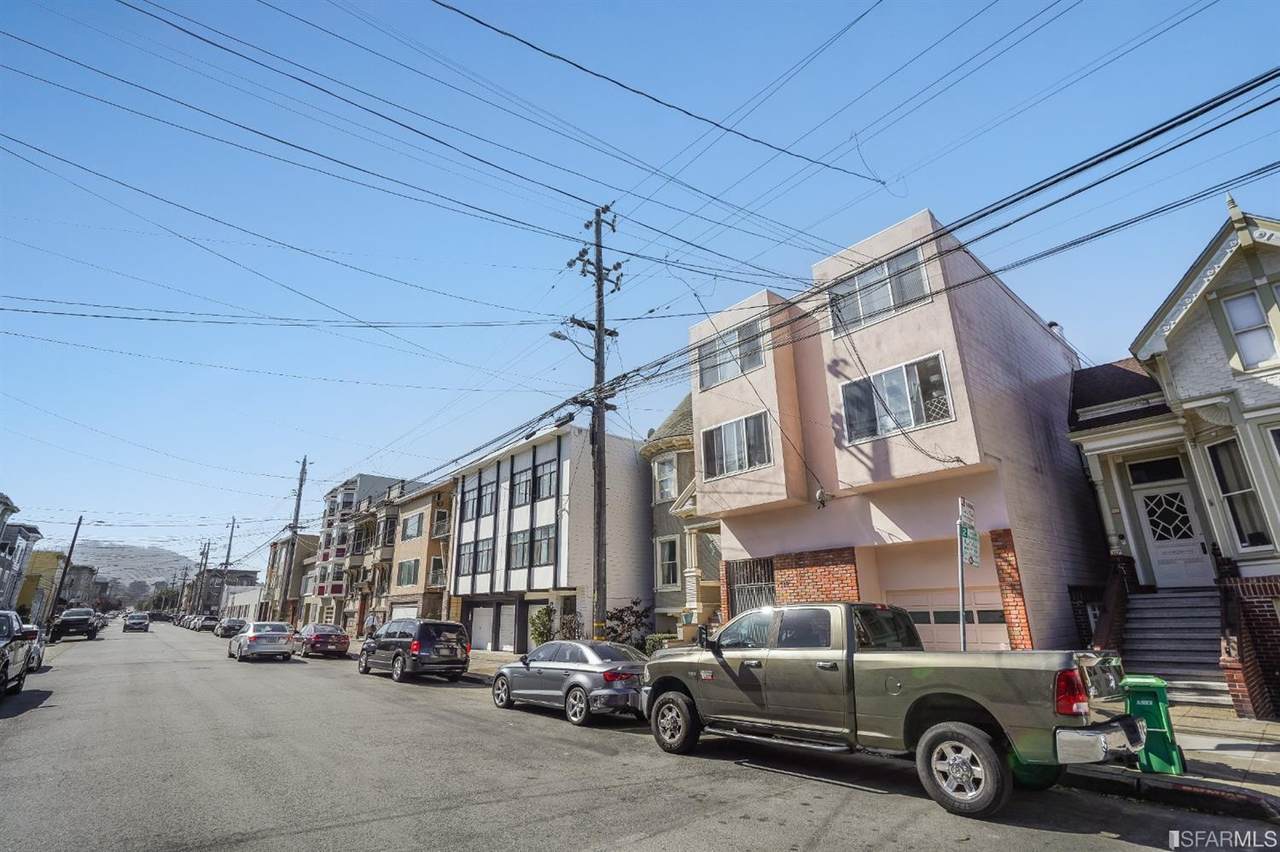 319 2nd Avenue - Photo 1
