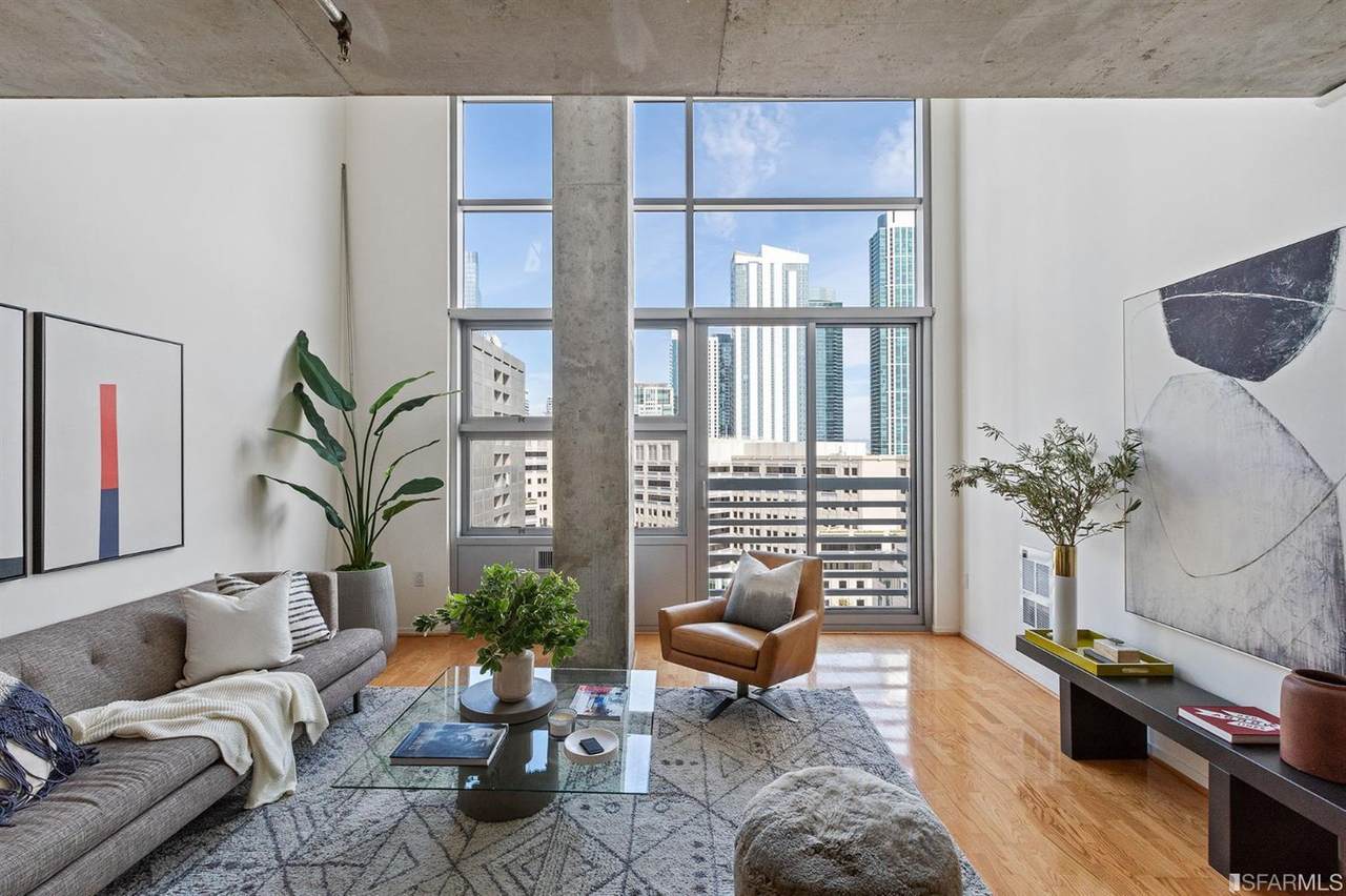 77 Dow Place - Photo 1