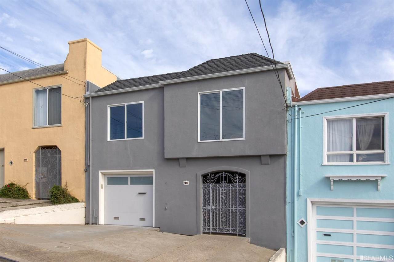 215 Alpha Street - Photo 1