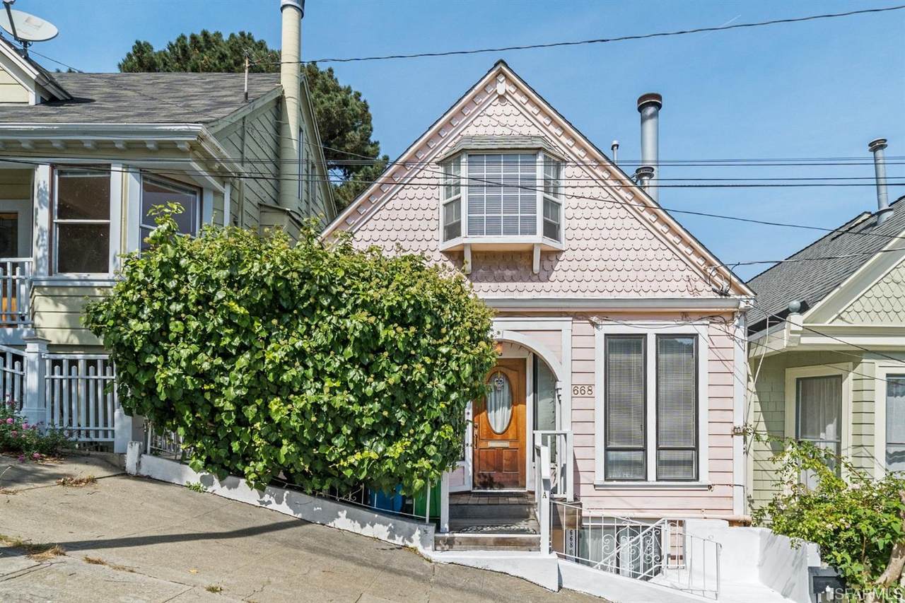 668 29th Street - Photo 1