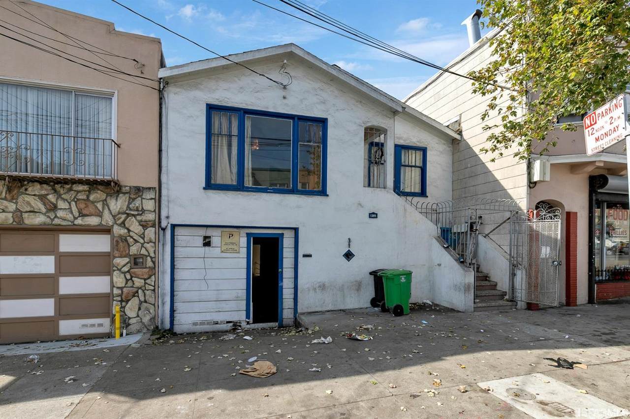 1391 Revere Avenue - Photo 1