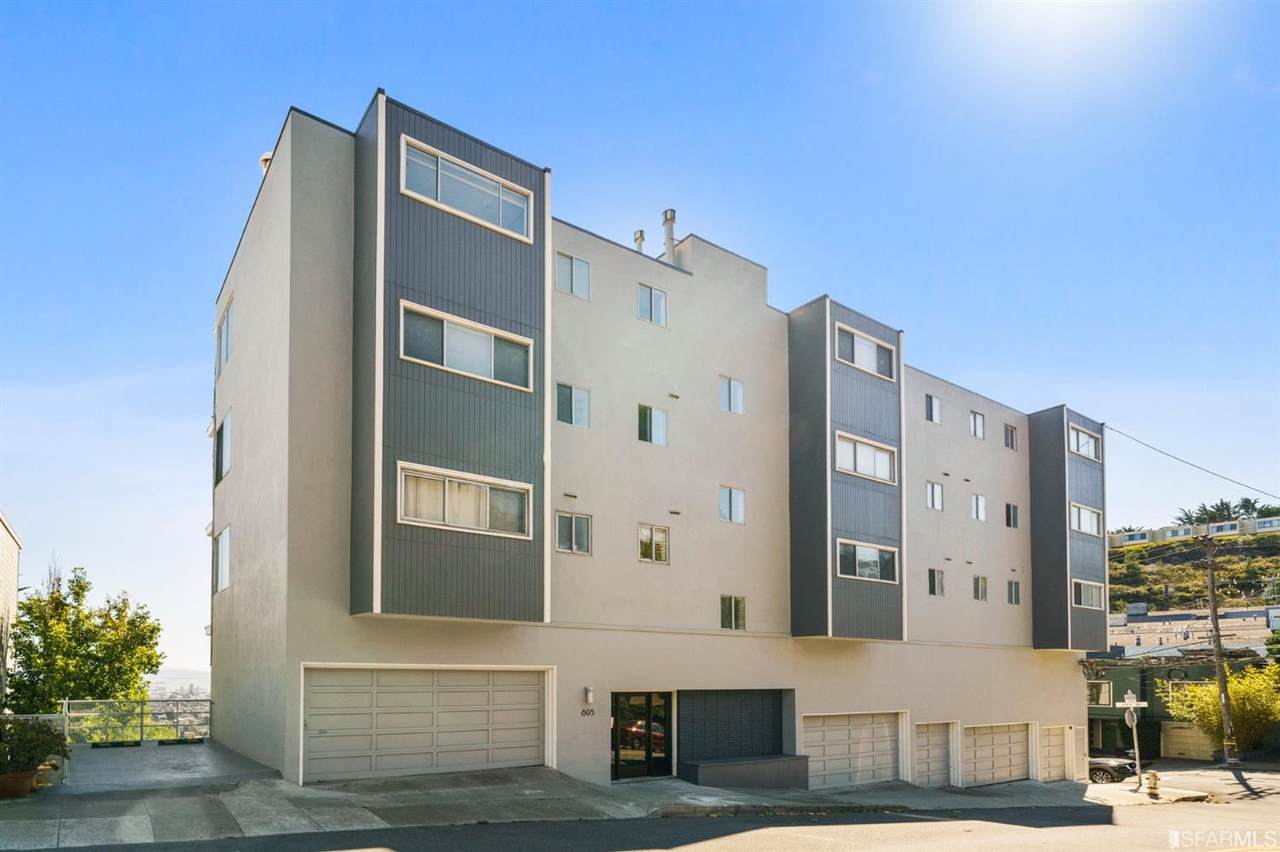 695 Grand View Avenue - Photo 1