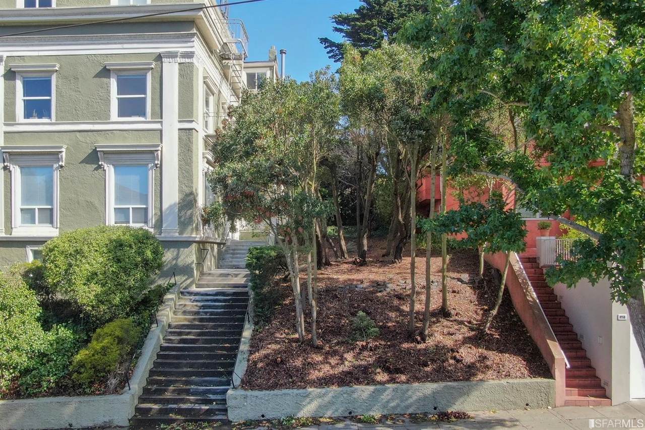 970 Ashbury Street - Photo 1