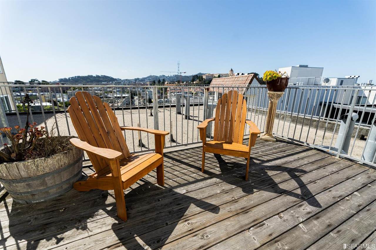 4 Lupine Avenue - Photo 1