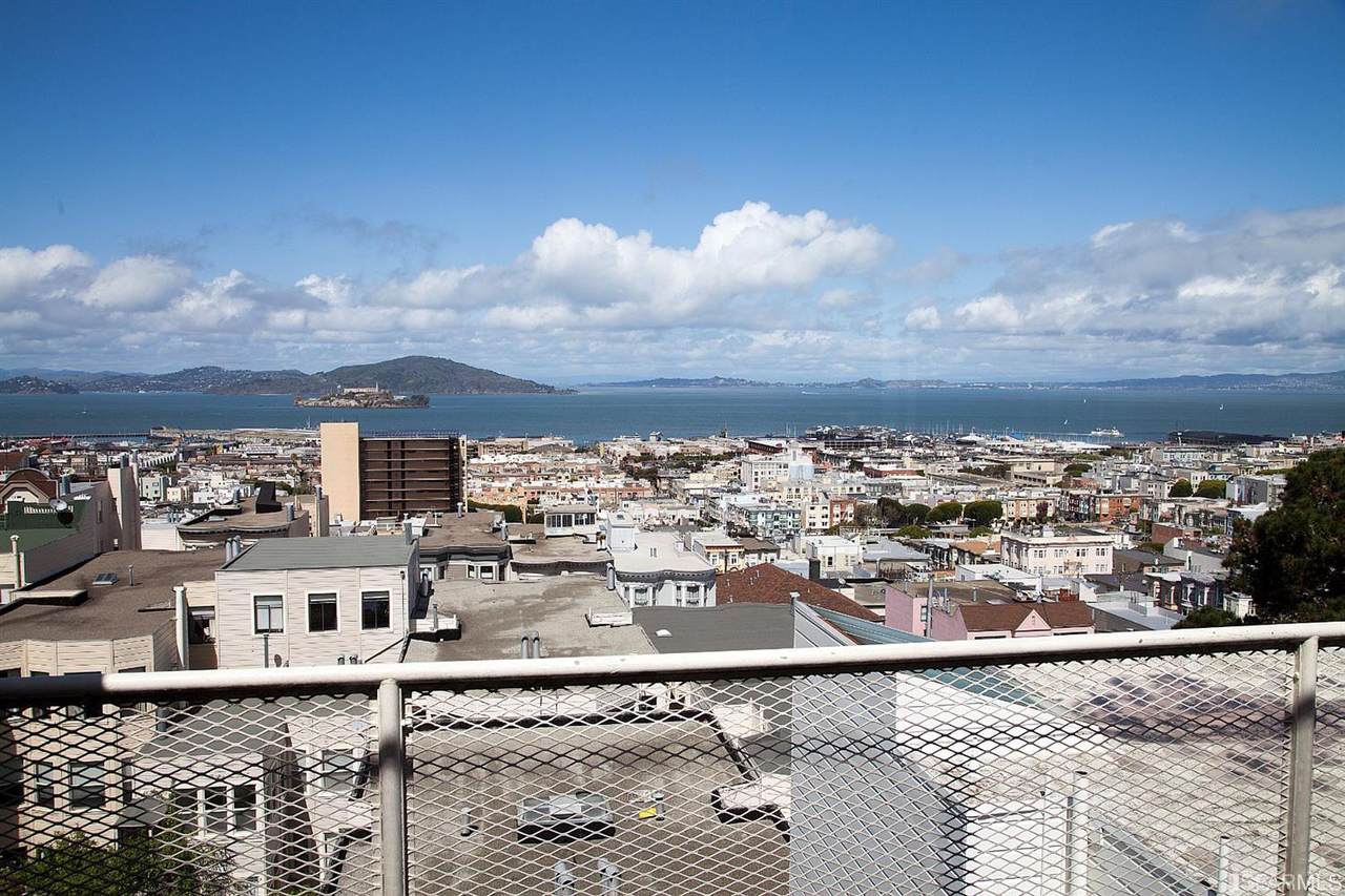 866 Green Street - Photo 1