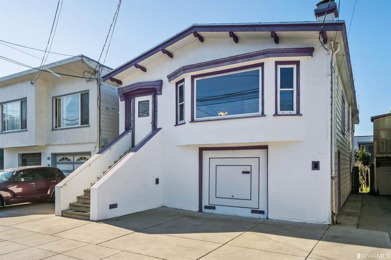 916 Athens Street - Photo 1