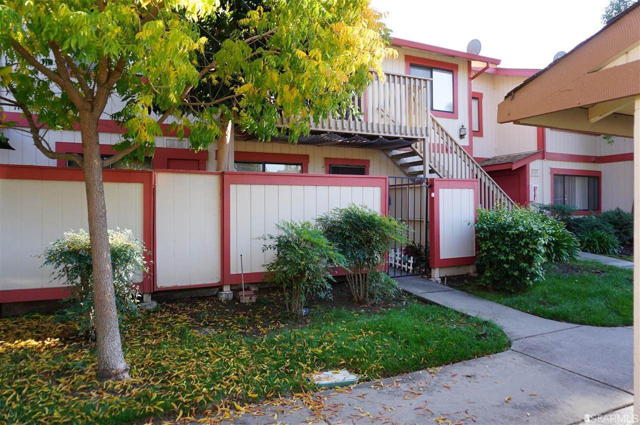 205 Galano Plaza - Photo 1