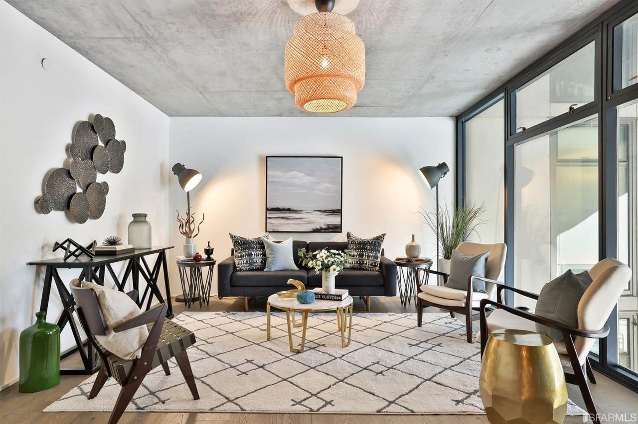 8 Octavia Boulevard - Photo 1