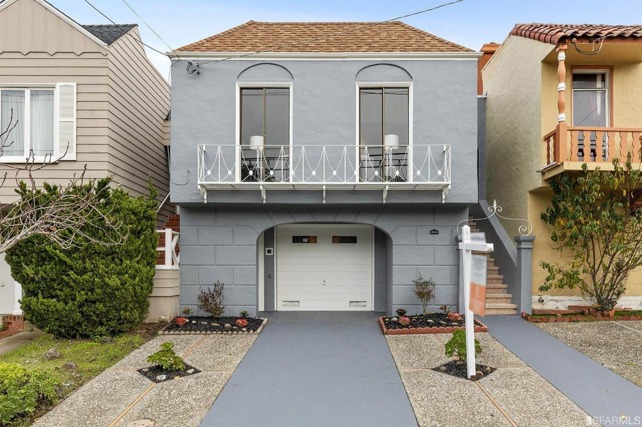 2634 36th Avenue - Photo 1