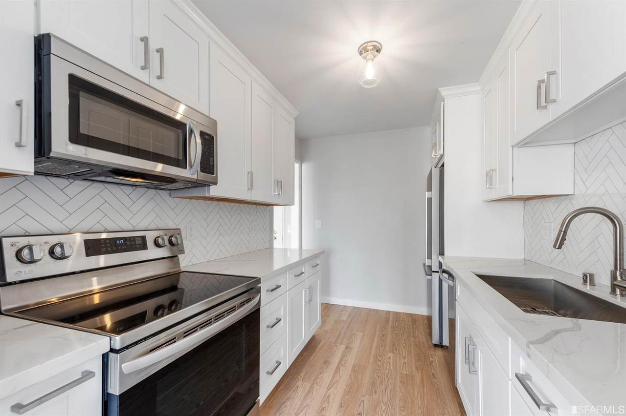 6 Admiral Drive - Photo 1