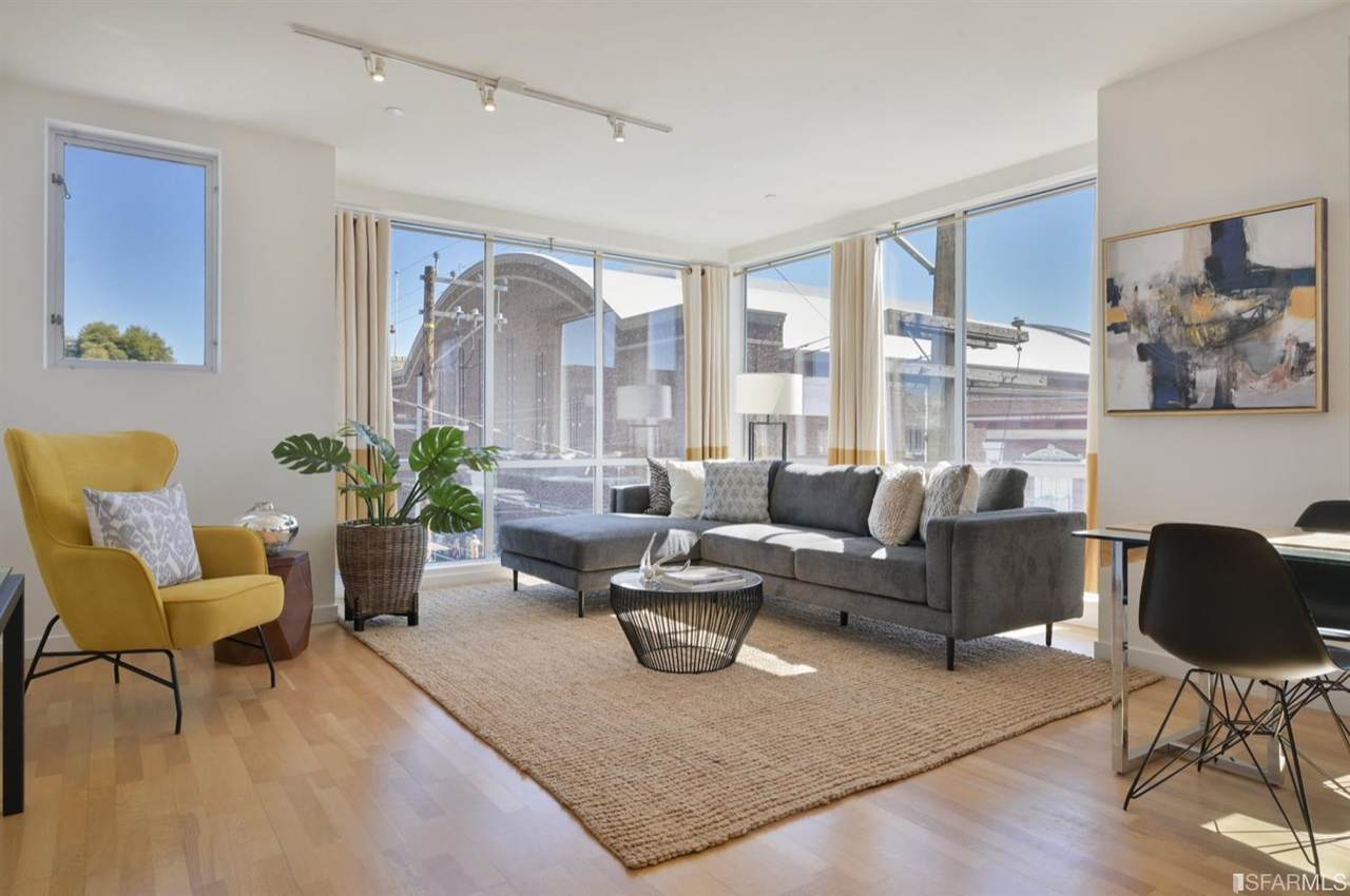 380 14th Street - Photo 1