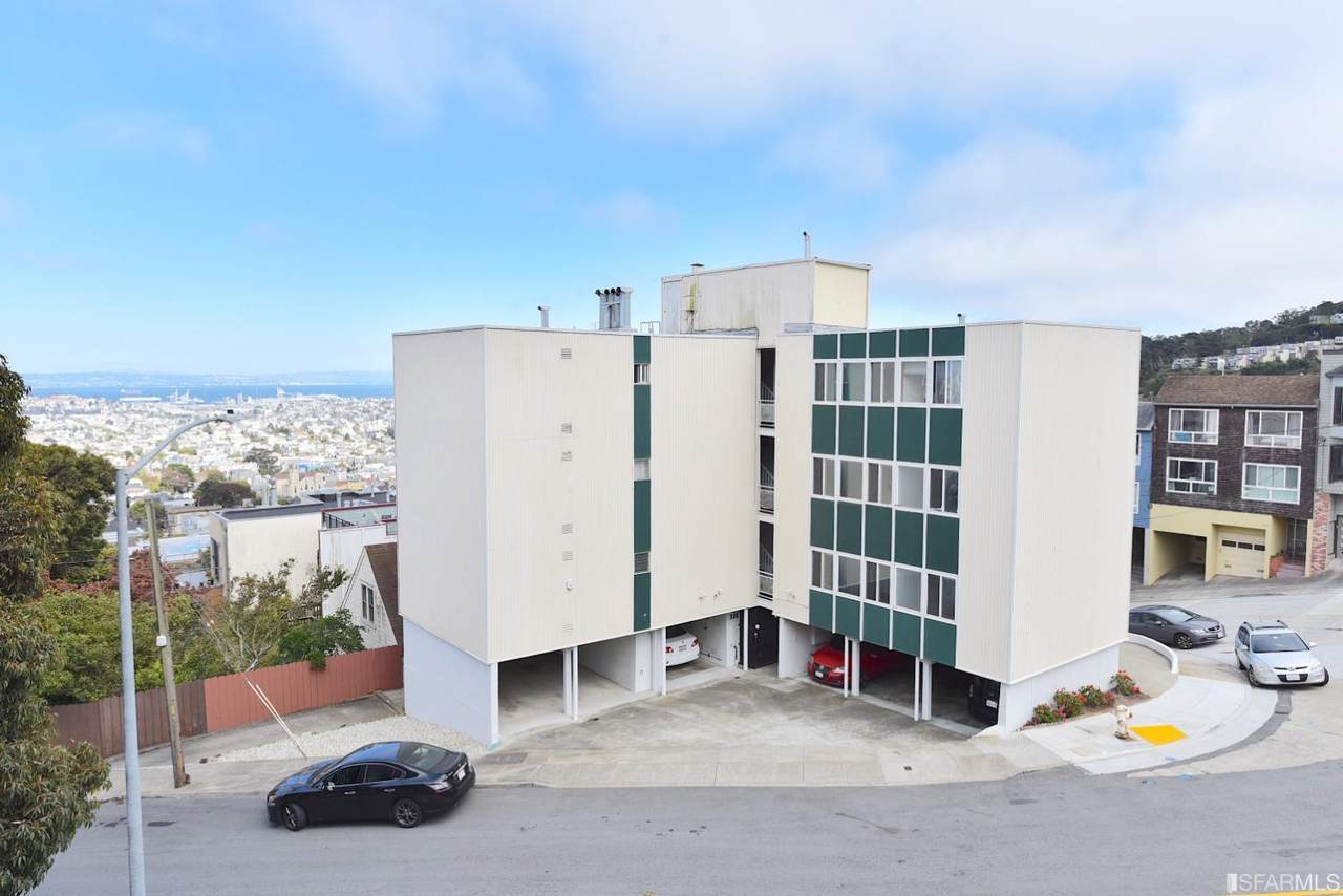 335 Grand View Avenue - Photo 1