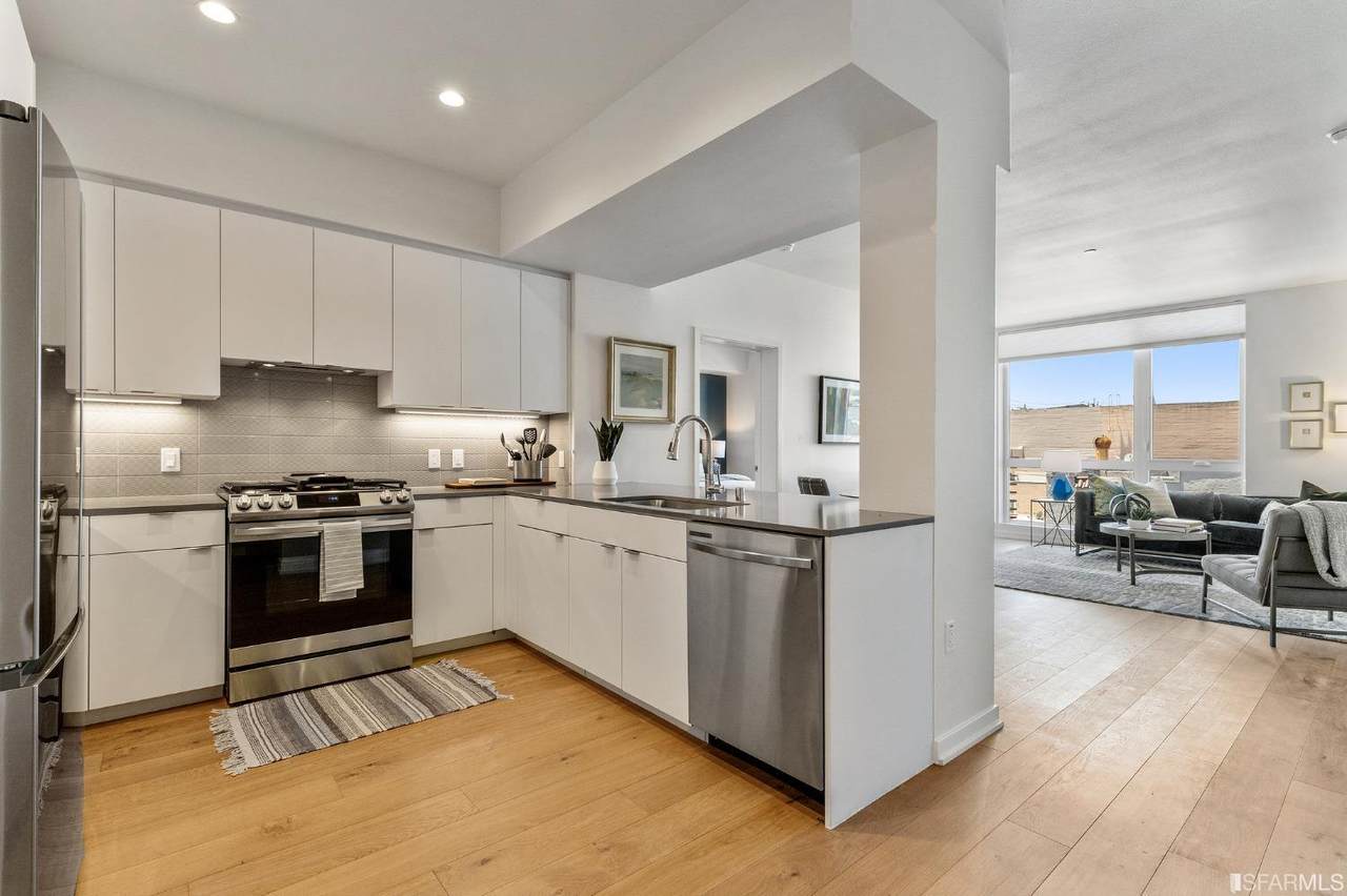 200 Linden Avenue - Photo 1