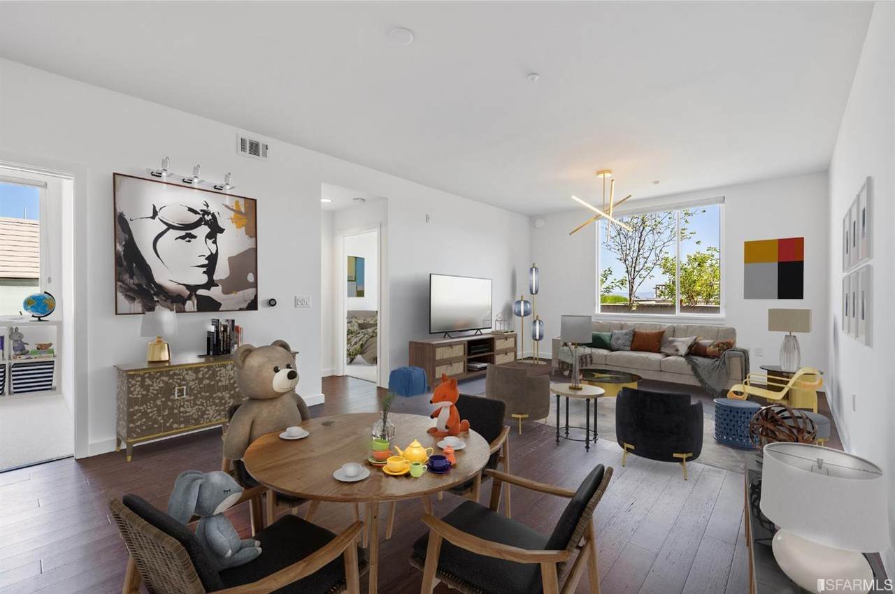 550 Innes Avenue - Photo 1