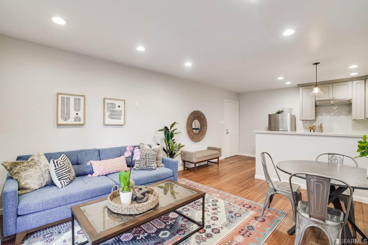 203 Boardwalk Avenue - Photo 1